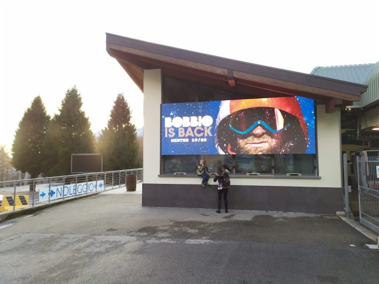 LedWall Piani di Bobbio complesso sciistico