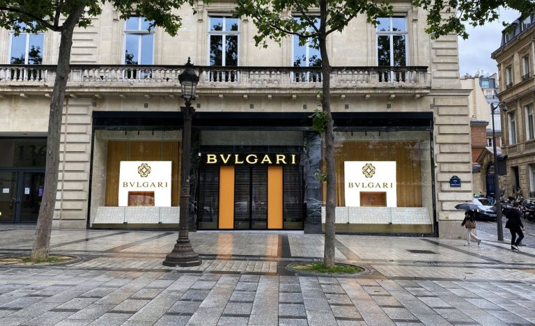 LedWall negozio Francia Bulgari