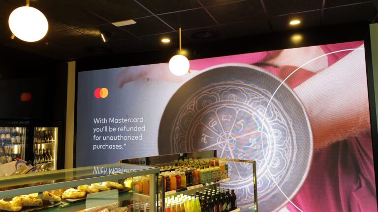 bistro led screen