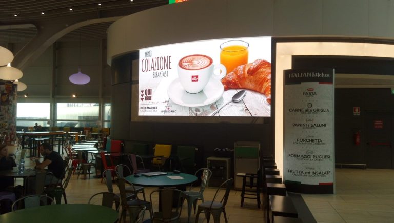 Led Wall curvo ristorante aeroporto - Roma