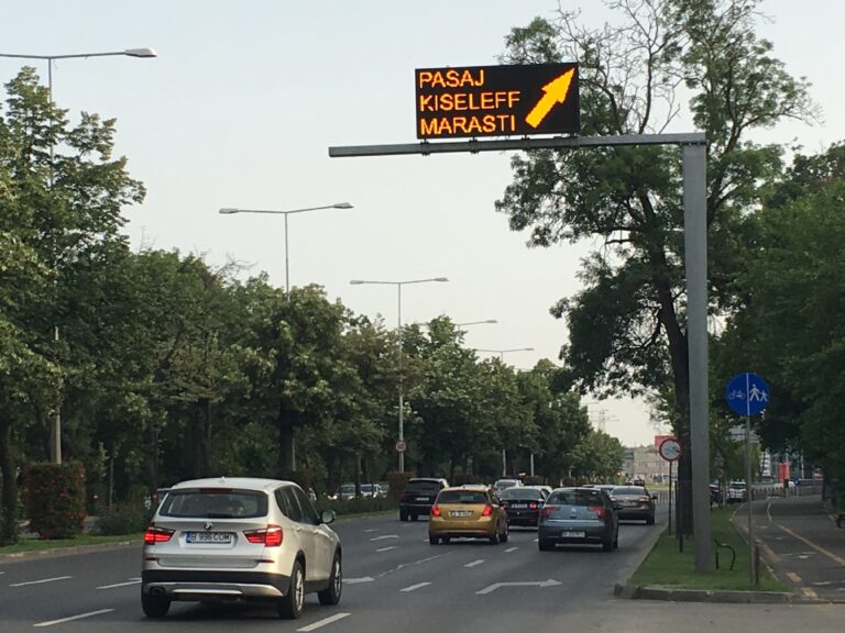 monochrome variable message sign