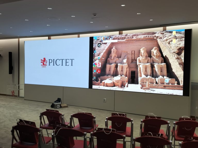 LedWall sala interna Pictet