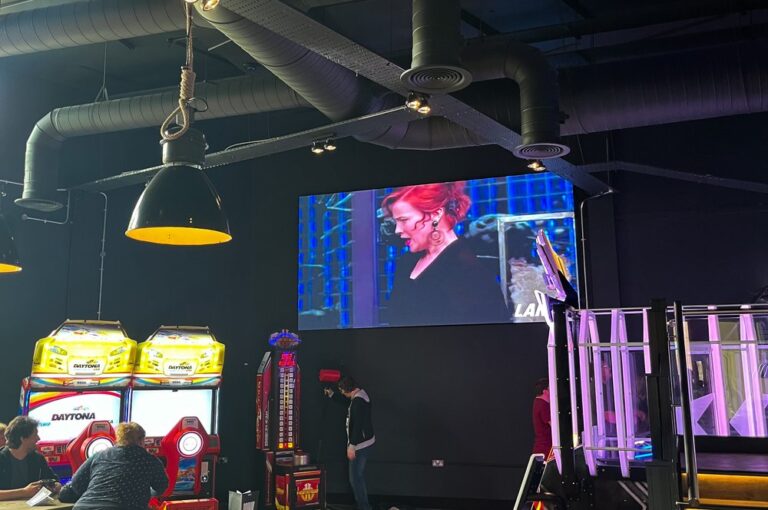 UK Pub indoor led display