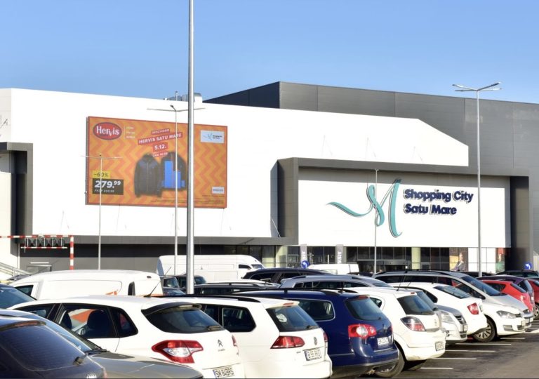 Led wall parete centro commerciale Satu Mare