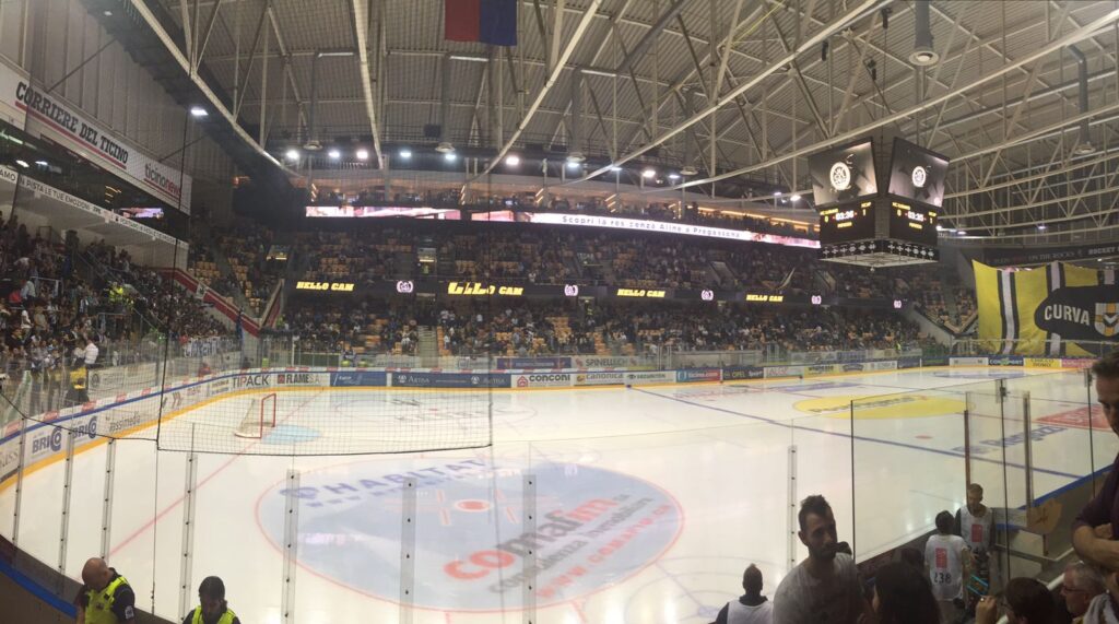 Svizzera_palahockey segnapunti e bordocampo