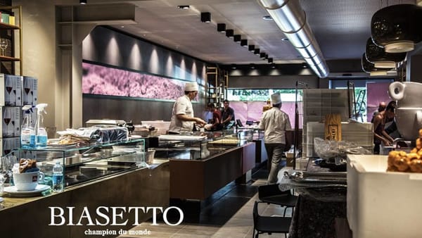 led screen for patisserie